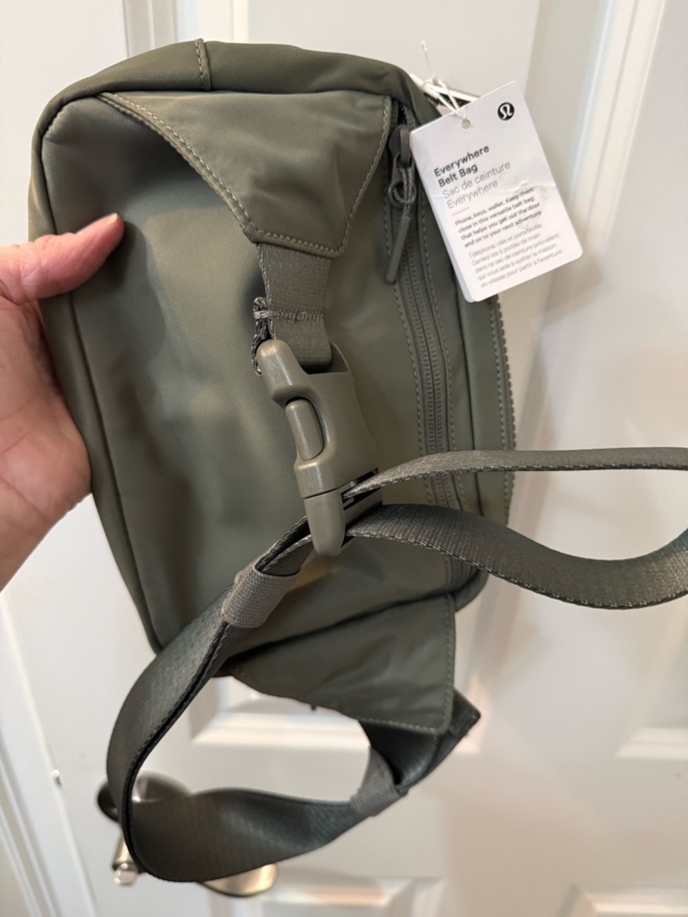NWT Everywhere Belt Bag Large 2L - Picture 5 of 5
